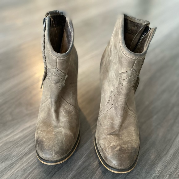 Aldo Western Style Booties - Size 36 - Picture 3 of 7